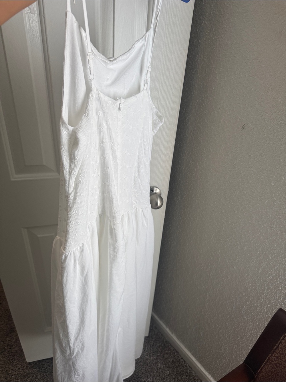 white dress- used once - Picture 2 of 3